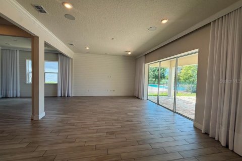Купить виллу или дом в Орландо, Флорида 5 комнат, 330.82м2, № 2200559 - фото 4