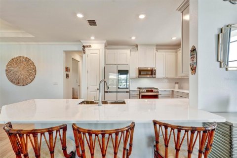House in Bradenton, Florida 3 bedrooms, 178.37 sq.m. № 2114939 - photo 9