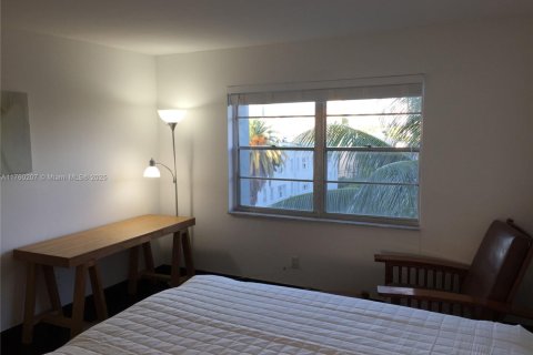 Condo in Miami Beach, Florida, 1 bedroom  № 1860462 - photo 7