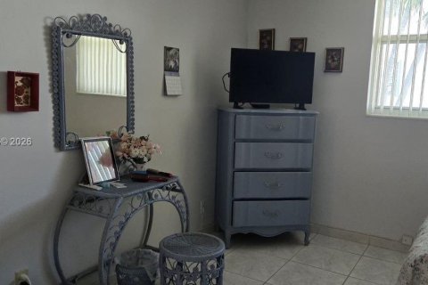 Condominio en alquiler en Hallandale Beach, Florida, 2 dormitorios, 87.33 m2 № 2009659 - foto 7