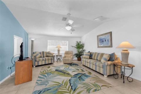 Villa ou maison à vendre à Punta Gorda, Floride: 1 chambre, 72.19 m2 № 2137718 - photo 11