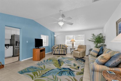 Villa ou maison à vendre à Punta Gorda, Floride: 1 chambre, 72.19 m2 № 2137718 - photo 9