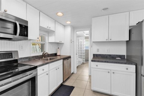 Villa ou maison à vendre à Punta Gorda, Floride: 1 chambre, 72.19 m2 № 2137718 - photo 4