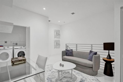 Adosado en venta en Fort Lauderdale, Florida, 3 dormitorios, 189.15 m2 № 2022535 - foto 12