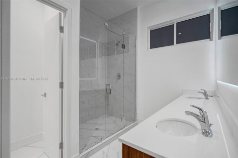 Adosado en venta en Fort Lauderdale, Florida, 3 dormitorios, 189.15 m2 № 2022535 - foto 8