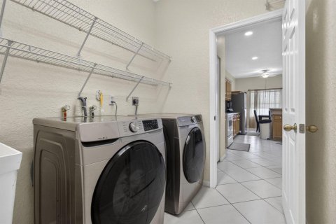 Villa ou maison à vendre à West Palm Beach, Floride: 4 chambres, 196.21 m2 № 2146222 - photo 24