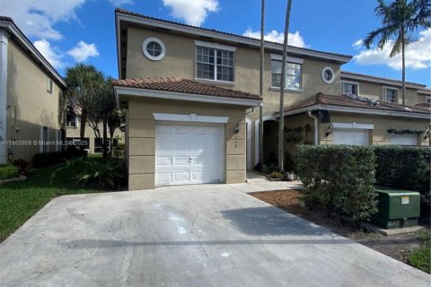 Adosado en venta en Pembroke Pines, Florida, 3 dormitorios, 132.66 m2 № 1891717 - foto 1