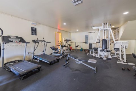 Снять в аренду кондоминиум в Майами, Флорида 2 спальни, 89.93м2, № 2145752 - фото 5