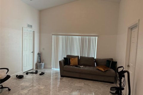 House in Kissimmee, Florida 4 bedrooms, 171.78 sq.m. № 1850046 - photo 7