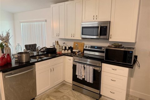 House in Kissimmee, Florida 4 bedrooms, 171.78 sq.m. № 1850046 - photo 6