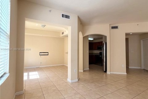 Copropriété à vendre à Doral, Floride: 3 chambres, 121.52 m2 № 2273543 - photo 8