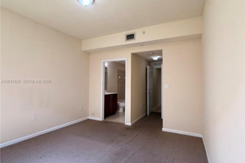 Copropriété à vendre à Doral, Floride: 3 chambres, 121.52 m2 № 2273543 - photo 21