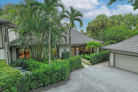 Copropriété à vendre à Wellington, Floride: 3 chambres, 260.13 m2 № 2258148 - photo 2