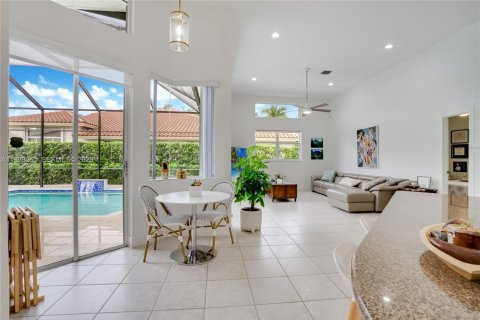 House in Weston, Florida 5 bedrooms, 228.08 sq.m. № 2060728 - photo 17