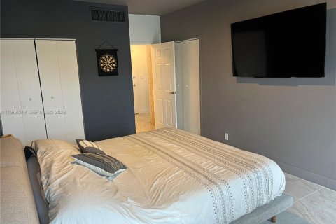 Copropriété à louer à Miami, Floride: 1 chambre, 77.2 m2 № 2029529 - photo 9