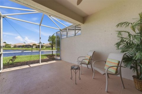 Villa ou maison à vendre à North Port, Floride: 2 chambres, 153.94 m2 № 2313346 - photo 23
