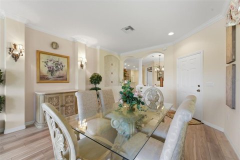 Villa ou maison à vendre à North Port, Floride: 2 chambres, 153.94 m2 № 2313346 - photo 6
