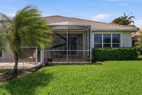 Villa ou maison à vendre à North Port, Floride: 2 chambres, 153.94 m2 № 2313346 - photo 25