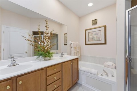 Villa ou maison à vendre à North Port, Floride: 2 chambres, 153.94 m2 № 2313346 - photo 17