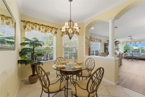 Villa ou maison à vendre à North Port, Floride: 2 chambres, 153.94 m2 № 2313346 - photo 11