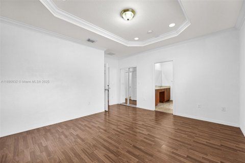 Townhouse in Miami, Florida 4 bedrooms, 173.73 sq.m. № 1954117 - photo 25