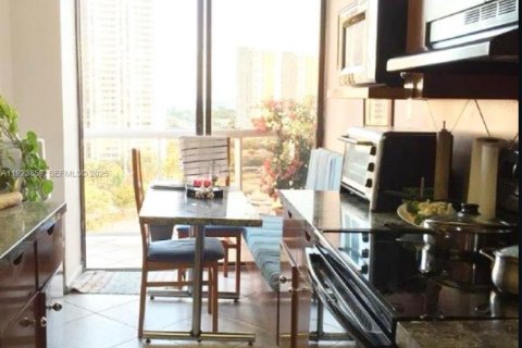 Condominio en alquiler en Aventura, Florida, 3 dormitorios, 132.76 m2 № 1982727 - foto 9