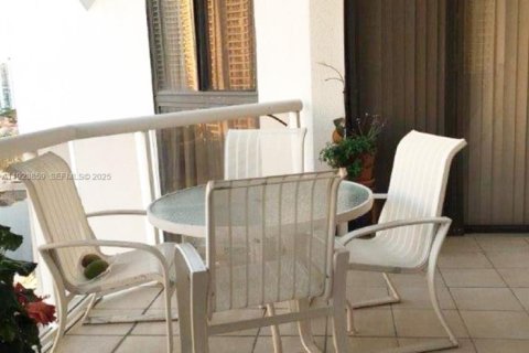 Condominio en alquiler en Aventura, Florida, 3 dormitorios, 132.76 m2 № 1982727 - foto 7