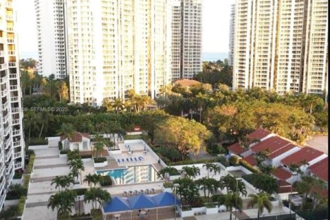 Condominio en alquiler en Aventura, Florida, 3 dormitorios, 132.76 m2 № 1982727 - foto 3