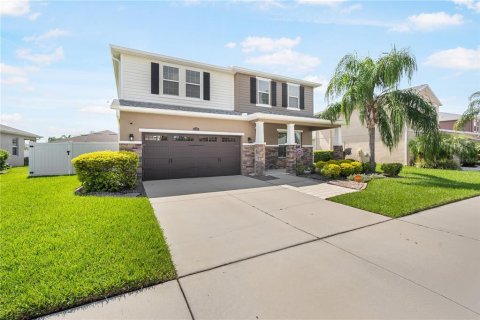 Villa ou maison à louer à Wesley Chapel, Floride: 4 chambres, 303.42 m2 № 1903016 - photo 3