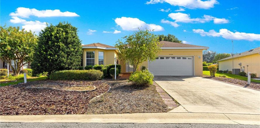 Casa en Ocala, Florida 3 dormitorios, 188.78 m2 № 1909583
