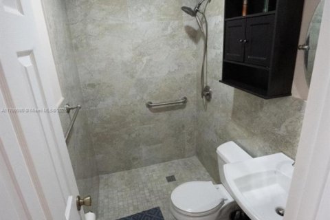Купить виллу или дом в Майами, Флорида 3 спальни, 151.62м2, № 1678934 - фото 21