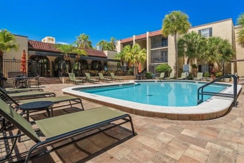 Copropriété à vendre à Tampa, Floride: 2 chambres, 80.27 m2 № 1917864 - photo 9