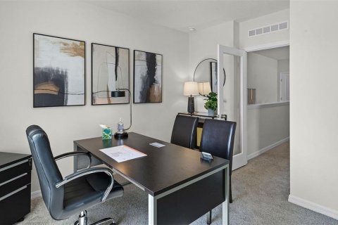 Touwnhouse à vendre à Orlando, Floride: 3 chambres, 163.32 m2 № 2406446 - photo 7