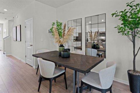 Touwnhouse à vendre à Orlando, Floride: 3 chambres, 163.32 m2 № 2406446 - photo 3