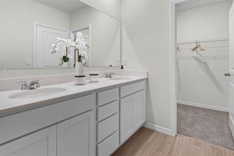 Touwnhouse à vendre à Orlando, Floride: 3 chambres, 163.32 m2 № 2406446 - photo 13