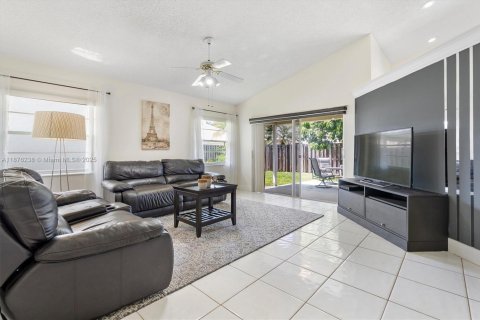 Villa ou maison à vendre à Sunrise, Floride: 4 chambres, 153.57 m2 № 1927507 - photo 8