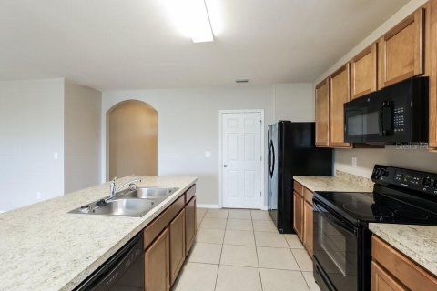 Casa en alquiler en Cape Coral, Florida, 3 dormitorios, 156.45 m2 № 1893755 - foto 8