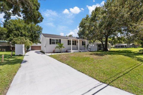 Villa ou maison à Tampa, Floride 4 chambres, 181.44 m2 № 2297096