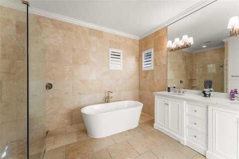 House in Windermere, Florida 4 bedrooms, 283.26 sq.m. № 1803401 - photo 25