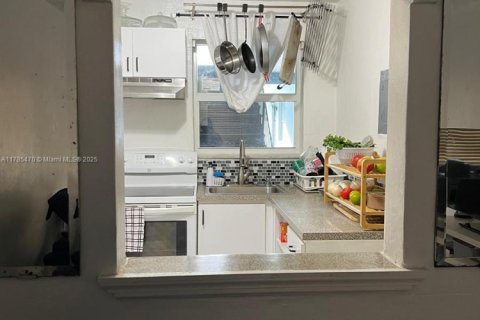 Condo in North Miami Beach, Florida, 1 bedroom  № 1862798 - photo 4