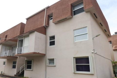 Купить кондоминиум в Хайалиа, Флорида 2 спальни, 87.33м2, № 1932246 - фото 18