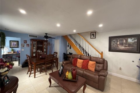 Купить кондоминиум в Хайалиа, Флорида 2 спальни, 87.33м2, № 1932246 - фото 5