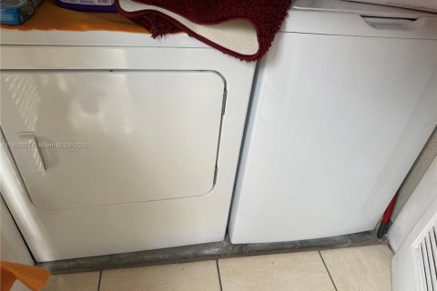 Купить кондоминиум в Хайалиа, Флорида 2 спальни, 87.33м2, № 1932246 - фото 16