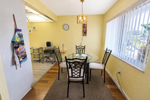 Copropriété à louer à Seminole, Floride: 2 chambres, 81.2 m2 № 2320831 - photo 7