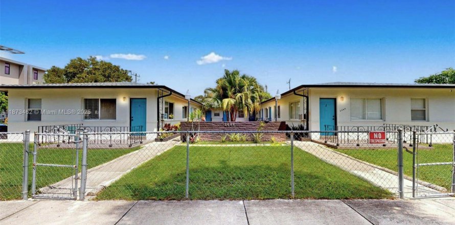 Estudio en Miami, Florida № 2014191