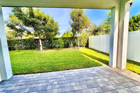 House in Miramar, Florida 5 bedrooms, 314.1 sq.m. № 1865473 - photo 17