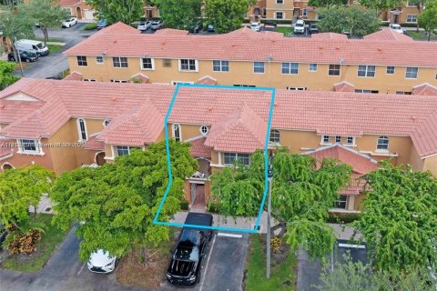 Touwnhouse à louer à Miami Lakes, Floride: 3 chambres, 134.71 m2 № 1975855 - photo 20