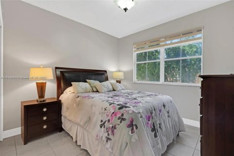 Touwnhouse à louer à Miami Lakes, Floride: 3 chambres, 134.71 m2 № 1975855 - photo 16