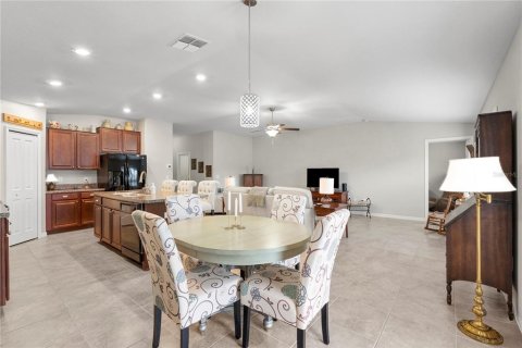 Casa en venta en Dover, Florida, 4 dormitorios, 178.19 m2 № 2410149 - foto 9
