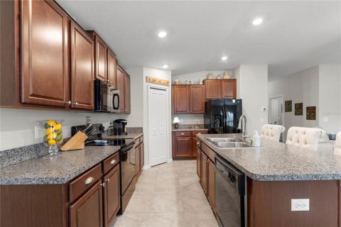 Casa en venta en Dover, Florida, 4 dormitorios, 178.19 m2 № 2410149 - foto 10